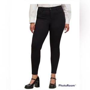 Torrid. Size 22. Black Mid-Rise Skinny Pant